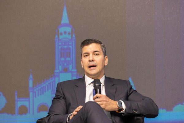 Peña proposes Paraguay as a site for significant investments in technology - .::Agencia IP::.