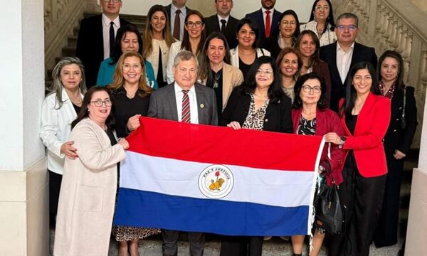 Destacada participación de delegación de magistrados en España