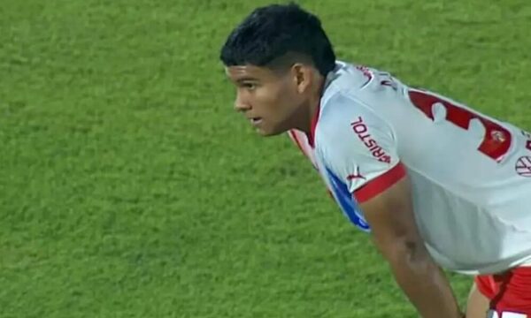Diego León, después de su gol en contra: “¡Qué pucha lo que hice!”, le dijo llorando a su hermano