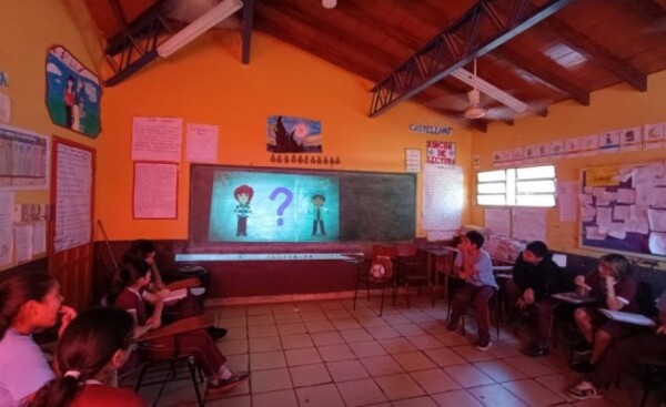 Presidente Franco: abordan "cambios físicos en la adolescencia