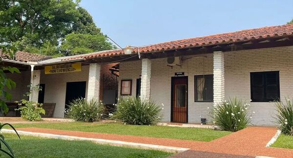 ¡No respetan nada! Mondaha llegan a casa parroquial y despluman a secre de Kirito