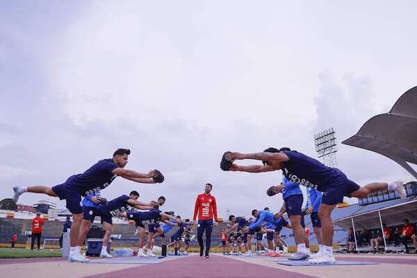Selección paraguaya en Quito: El triunfo paga doble - Fútbol - ABC Color