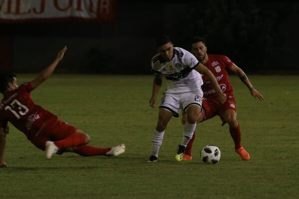 Versus / Olimpia se presenta en Villa Elisa ante un viejo conocido