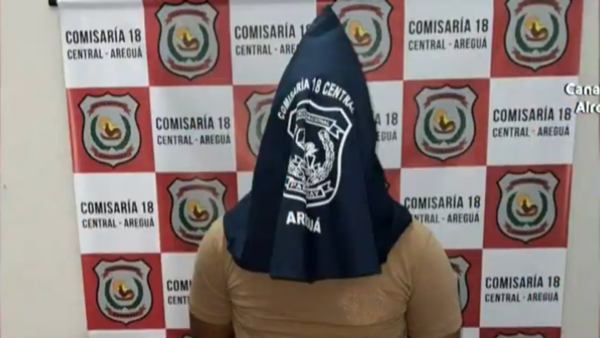Poli se hizo pasar por cliente en una pizzería y robó plata de la caja