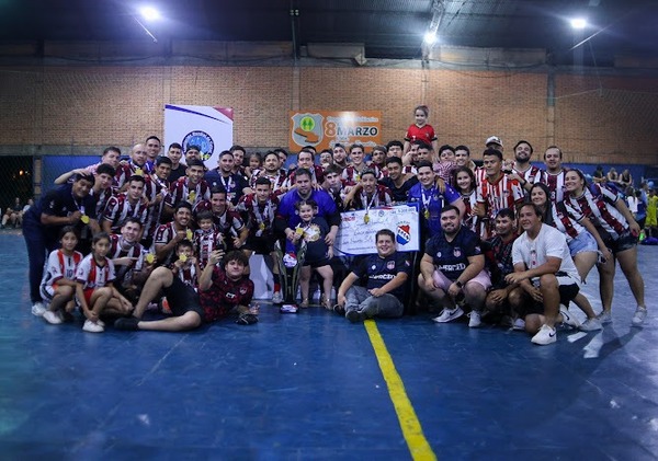 La Merced es brillante campeón de la Divisional A de fútbol de salón - .::Agencia IP::.