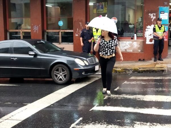 Prevén un martes cálido a caluroso con lluvias dispersas - El Independiente