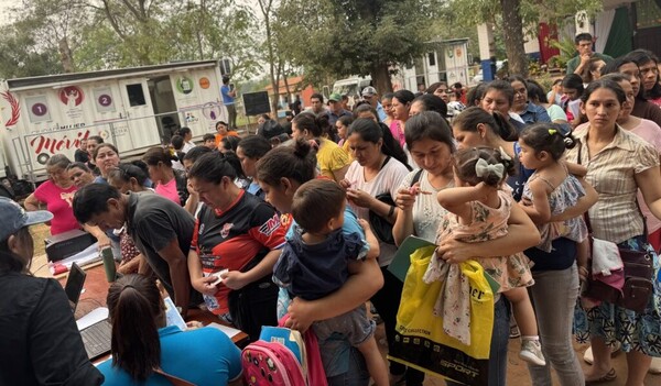 Ciudad Mujer Móvil provee servicios gratuitos a comunidad de Areguá - .::Agencia IP::.