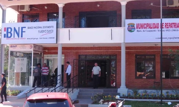 Intervienen sucursal del BNF en Repatriación por cobro irregular de indemnización de la ANDE - OviedoPress
