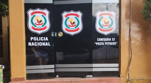 Escapada romántica: aspirante a Policía abandona comisaría para verse con su novio