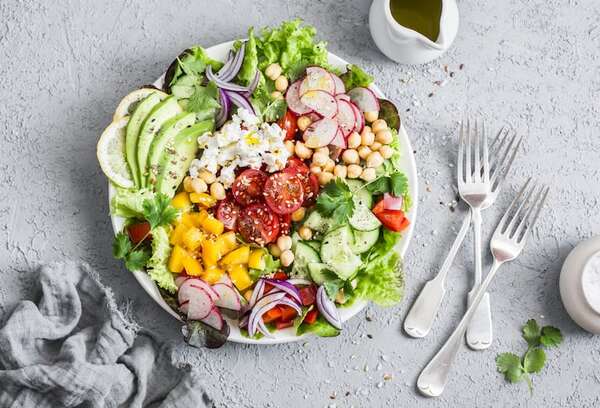 Cinco opciones de ensaladas para hacer esta semana - Gastronomía - ABC Color