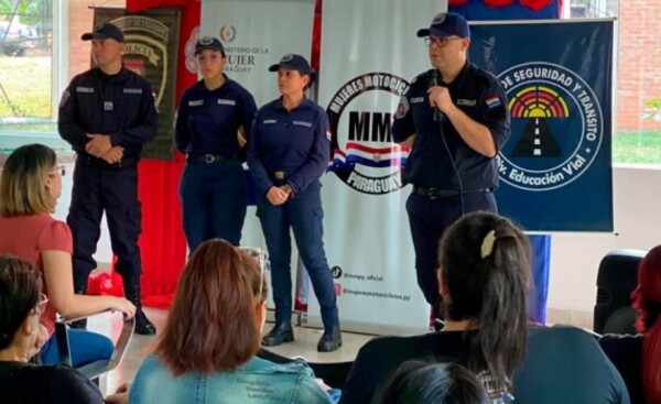 Municipalidad de CDE realizó charla sobre vialidad