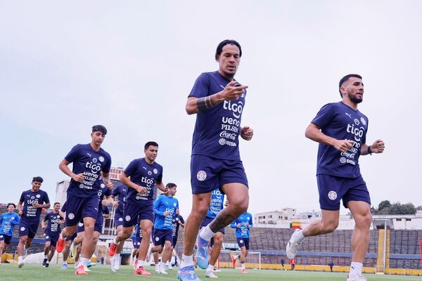 Albirroja activa en Quito esperando por Ecuador - .::Agencia IP::.