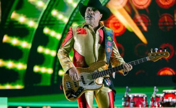 Grupo Bronco y Guaynaa comparten escenario