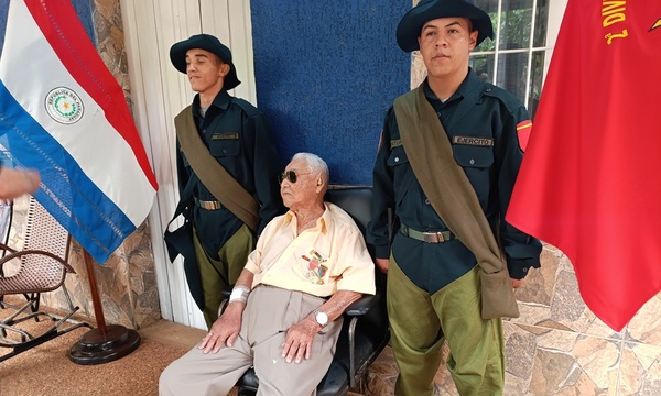 Celebran 110 años de don Virgilio Dávalos, excombatiente de la Guerra del Chaco - OviedoPress