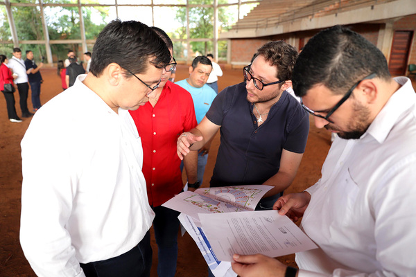 Gobernador anuncia obras en Minga Guazú - La Clave