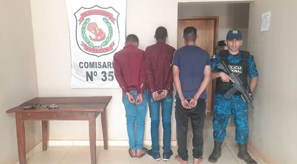 Hermanos presos tras enfrentarse a tiros con la policía