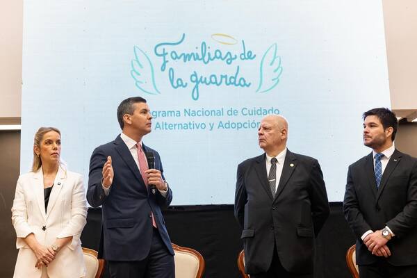 Presentan “Programa Nacional de Cuidado Alternativo y Adopción” - ADN Digital