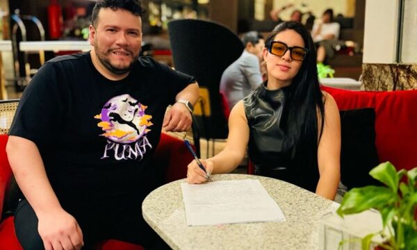 Mily Brítez firmó contrato con productora de Estados Unidos