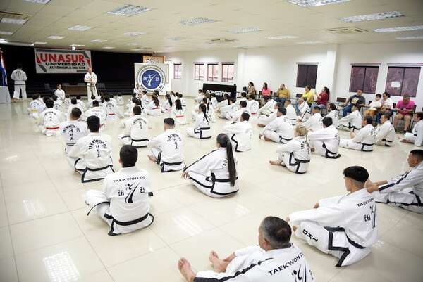 Artes marciales: Valioso Seminario Internacional - Polideportivo - ABC Color