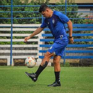 Ameliano: Walter Cabrera, la V de valentía - Fútbol - ABC Color