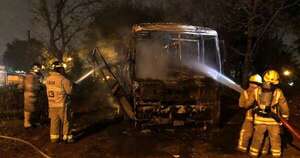 Diario HOY | Bus de turismo que debía viajar hoy, se incendió tras mantenimiento