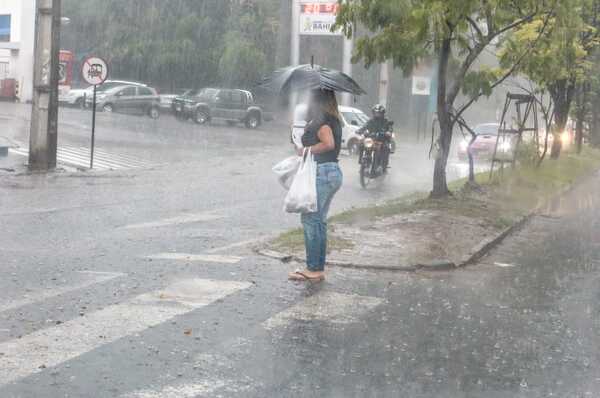 Mitad de semana con lluvias y tormentas eléctricas a nivel país - Unicanal
