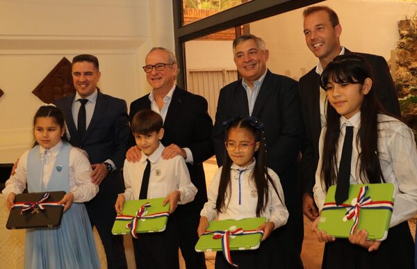 Proyecto de integración tecnológica beneficiará en una primera etapa a escuelas de Cordillera - .::Agencia IP::.