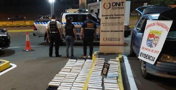 SENAD detectó vehículo con doble fondo y requisa marihuana en el Puente de la Amistad