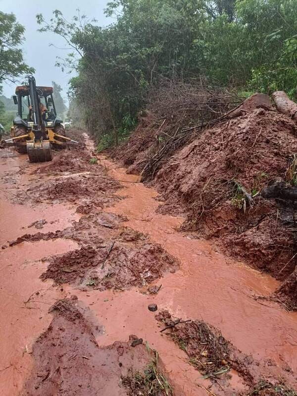 La lluvia llegó justo para combatir la sequía, pero mató varias vacas, causó destrozos, ere eréa