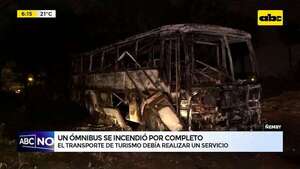 Ñemby: un ómnibus se incendió por completo    - ABC Noticias - ABC Color