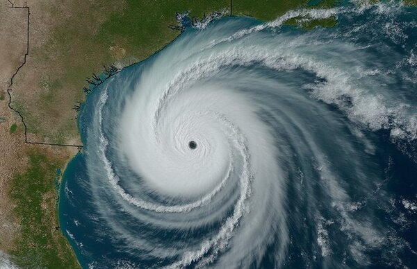 El huracán Milton se acerca a Florida y se acaba el tiempo para evacuar las zonas más comprometidas - El Independiente
