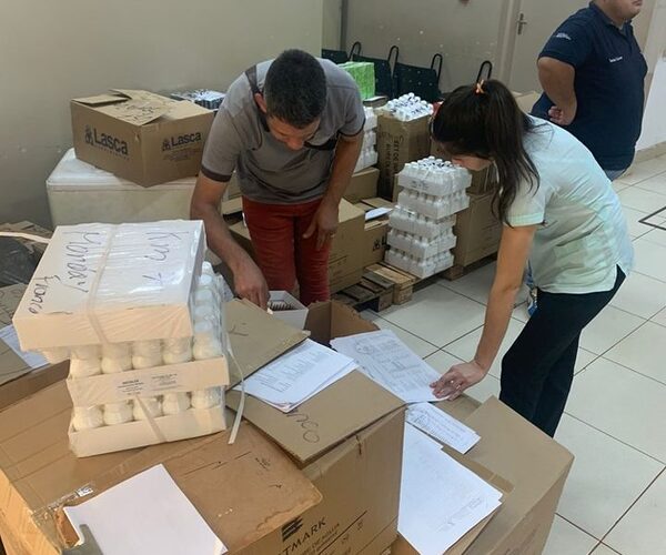 Presidente Franco recibe medicamentos e insumos para fortalecer las farmacias de los servicios de salud de la zona