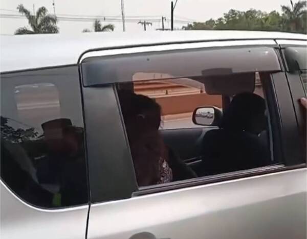 [VIDEO] Acusa a “zorro” de la Caminera de haberle acertado con un palo a su hijo, quien iba a su quimio