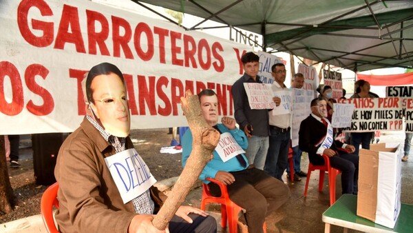 Repudian persecuciones con "Expo garroteros y boludos transparentes"
