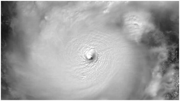 El huracán Milton se acerca a Florida y se acaba el tiempo para evacuar las zonas más comprometidas - ADN Digital