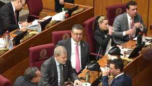 Sancionado: Honor Colorado impone su ley antioenegés para controlar a sus opositores