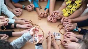 Un millón de niños rezan por la paz mundial