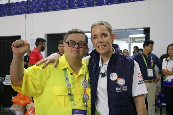 Primera dama compartió la experiencia deportiva de los Juegos de Olimpiadas Especiales - .::Agencia IP::.