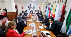 La Nación / Gobernadores repudian pensamiento centralista y excluyente del consejero de IPS