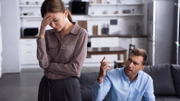 “Le pedí a mi suegro que se vaya de mi casa y mi marido se molestó”