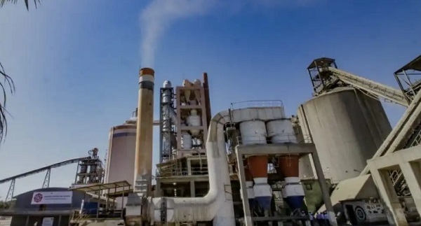 INC evalúa posible aumento en el precio del cemento por bajante del río