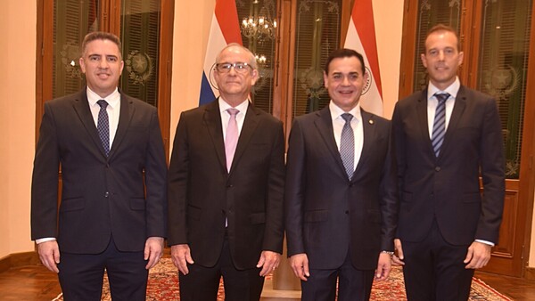 Brindis empresarial en el Palacio de López