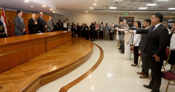 Juraron este miércoles los nuevos fiscales adjuntos y FGE reasignó las funciones para ellos