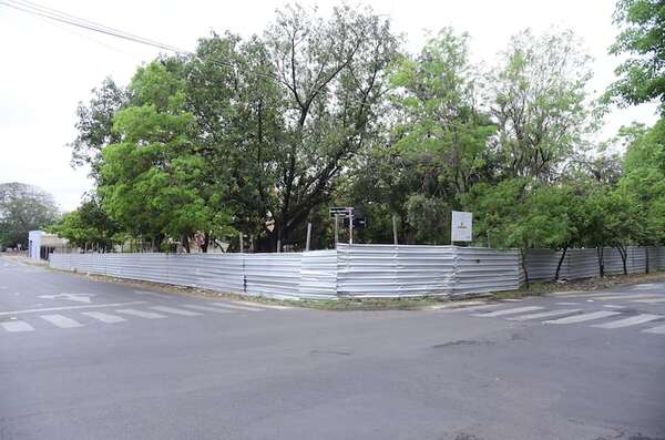 Plaza Naciones Unidas: Mora admite que obra será concluida por otra empresa - Nacionales - ABC Color