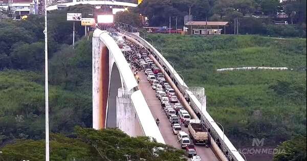 Diario HOY | Por “cuello de botella” en el Puente de la Amistad, urgen habilitar nuevos cruces