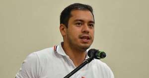 La Nación / Prieto no debería estar en el cargo ni un día más, sostiene concejal de CDE
