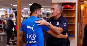 Versus / Alfaro: "El mayor peligro de este Paraguay es el corazón de estos chicos, tengan cuidado"