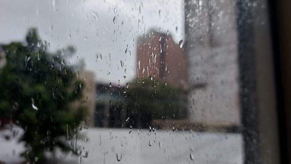 Continúan las lluvias este jueves