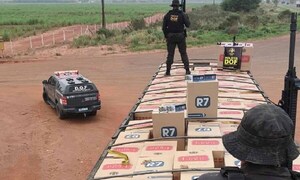 Incautan en Brasil una millonaria carga de cigarrillo paraguayo de presunto contrabando – Prensa 5
