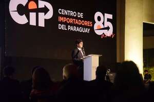 Vea los sobrecostos que tendrán los productos de fin de año y por qué - Economía - ABC Color